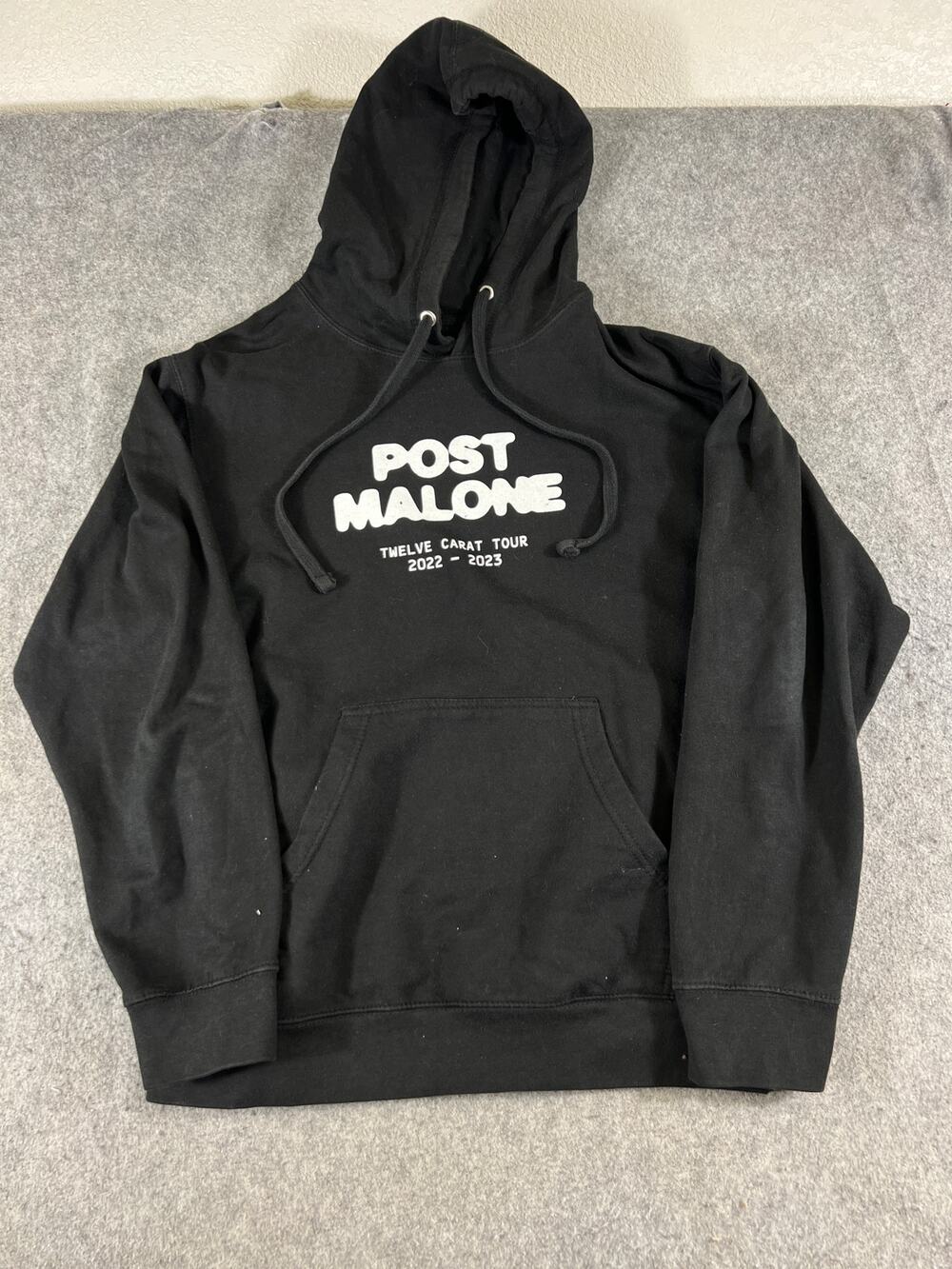 Post Malone Twelve Carat Tour Hoodie Unisex Large Black Concert Pullover Hiphop